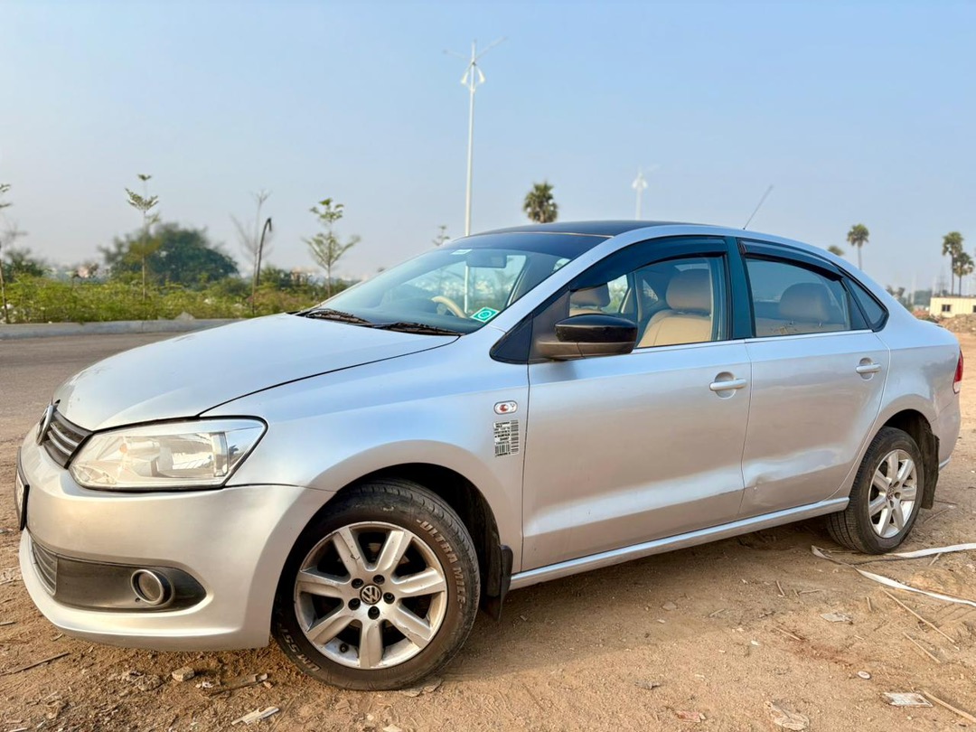 volkswagen vento (2012) - Image 3