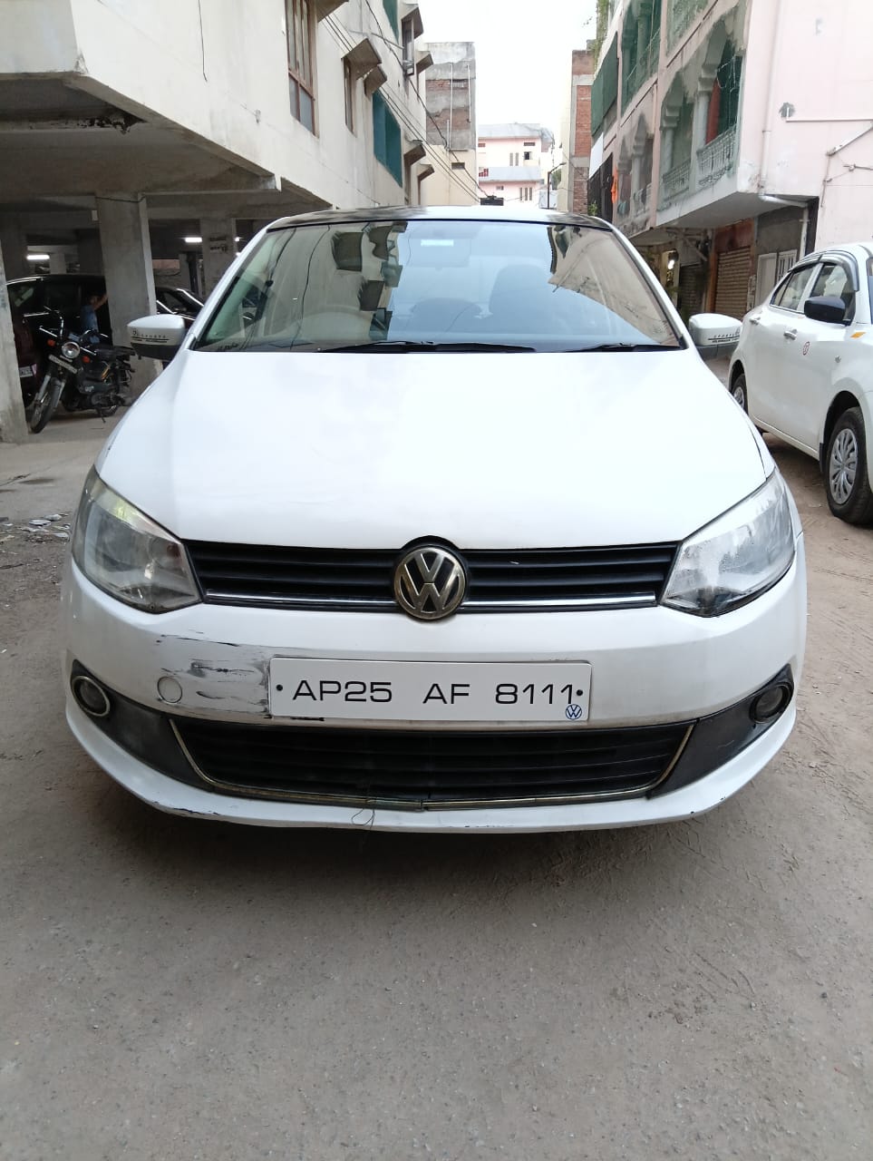 volkswagen vento (2012) - Image 5