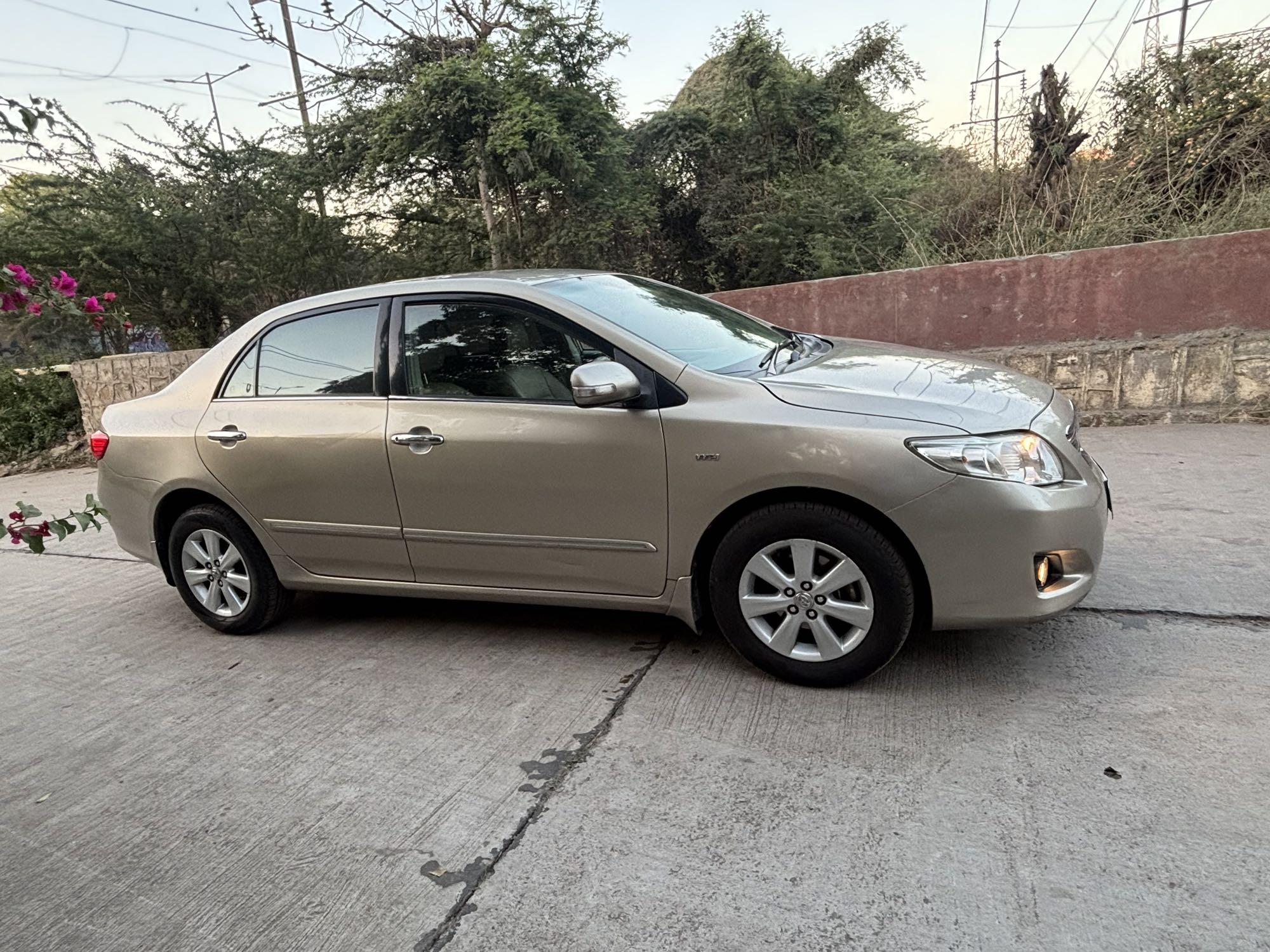 toyota corolla altis (2010) - Image 10
