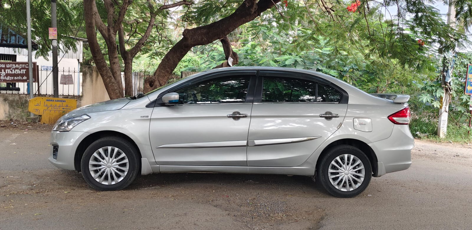 maruti suzuki ciaz (2015) - Image 5