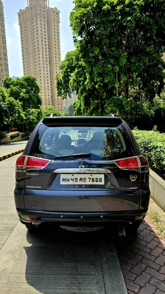 mitsubishi pajero sport (2017) - Image 4