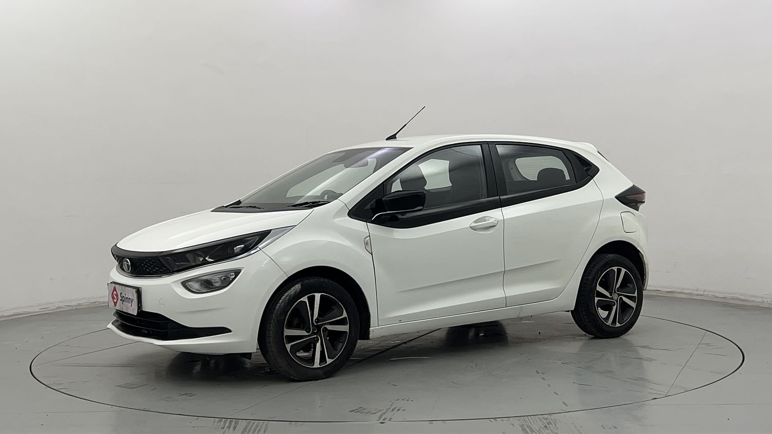 tata altroz (2020) - Image 3