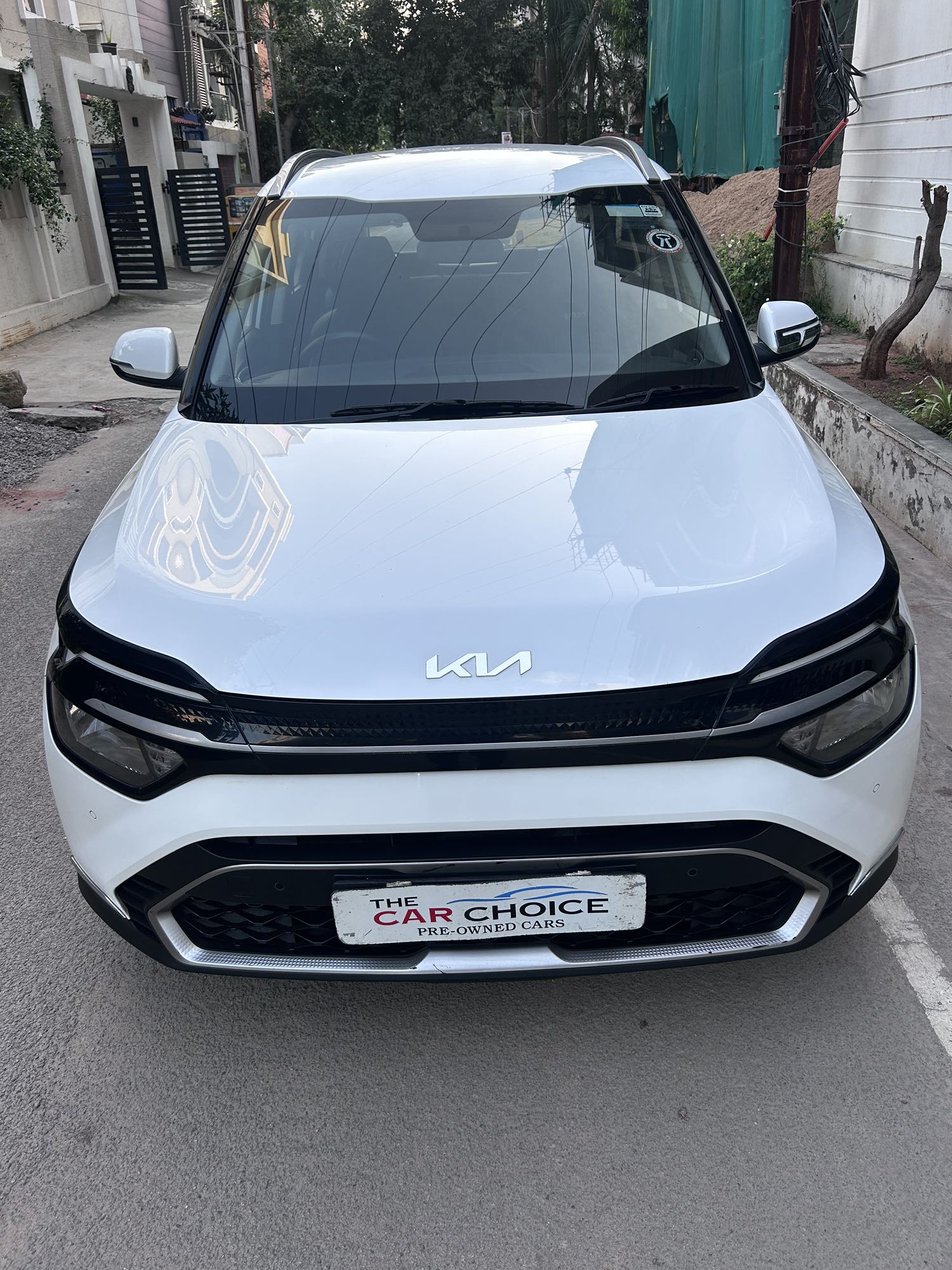 kia carens (2023) - Image 6