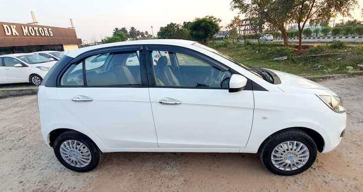 tata bolt (2017) - Image 5