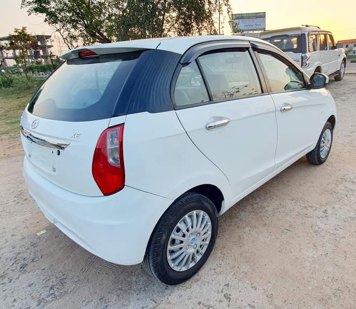 tata bolt (2017) - Image 7