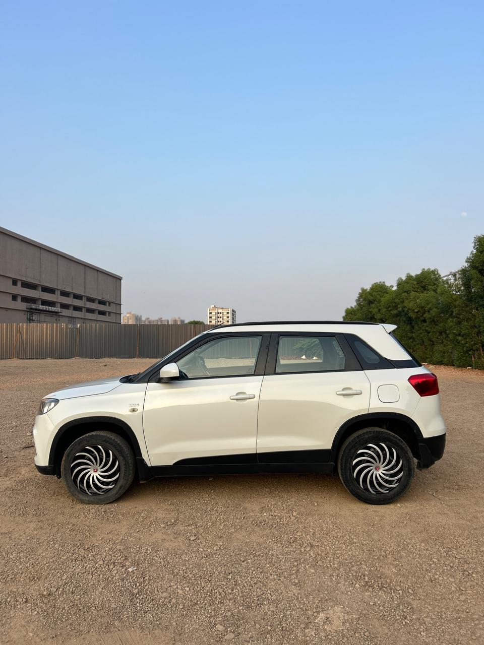 maruti suzuki brezza (2023) - Image 3