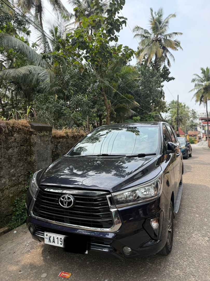 toyota innova crysta (2021) - Image 5