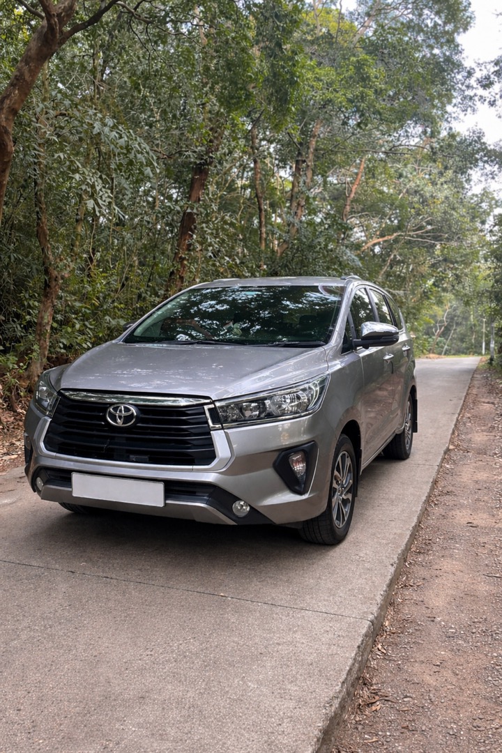 toyota innova crysta (2021) - Image 10