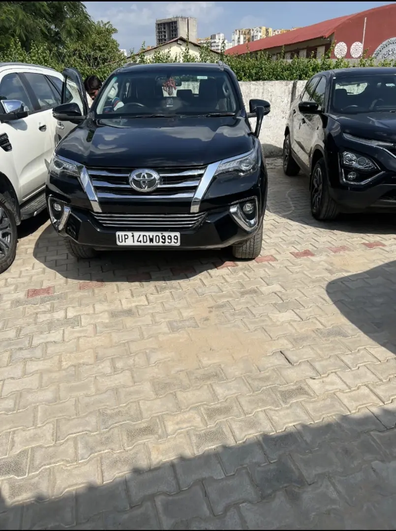 toyota fortuner (2018) - Image 3