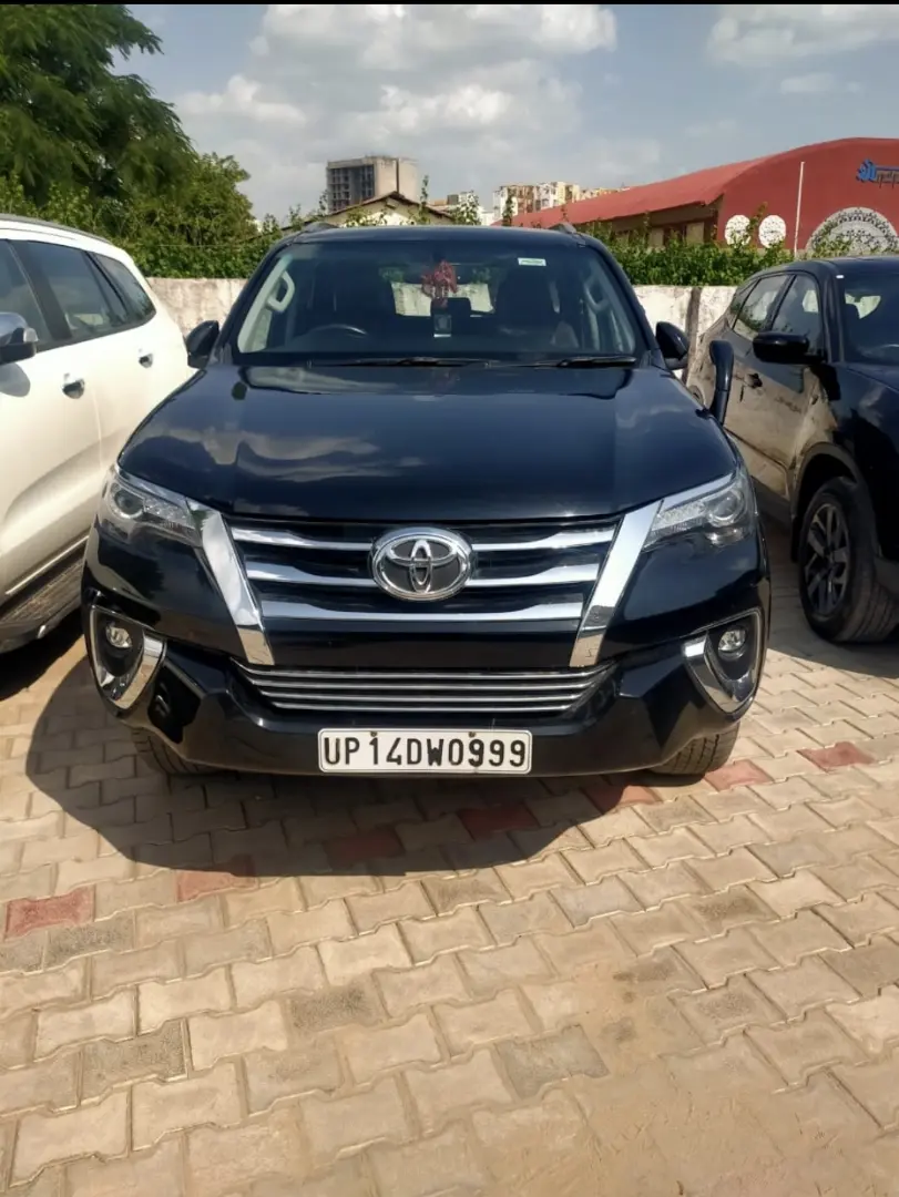 toyota fortuner (2018) - Image 8