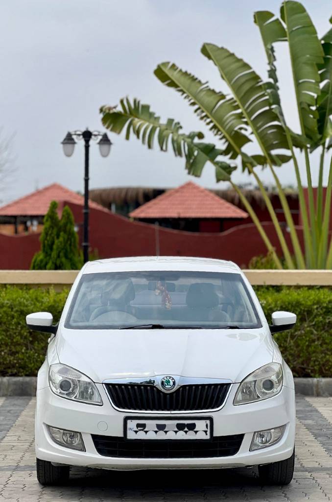 skoda rapid (2013) - Image 2