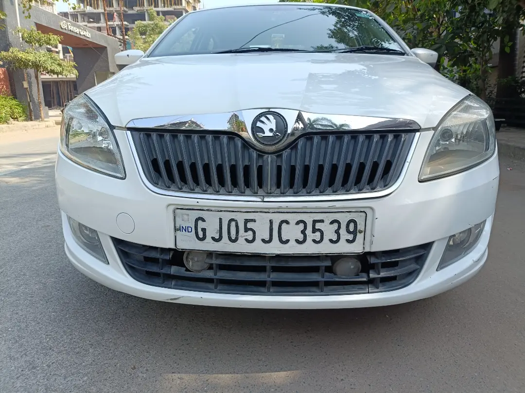 skoda rapid (2013) - Image 4