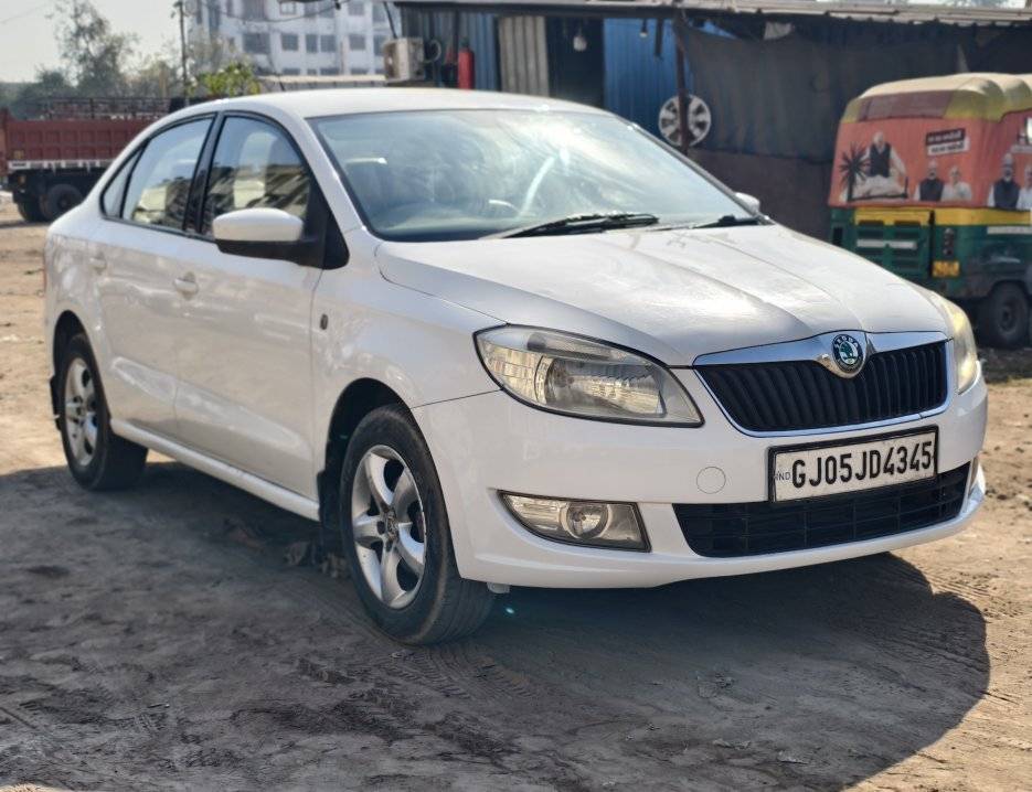 skoda rapid (2013) - Image 5