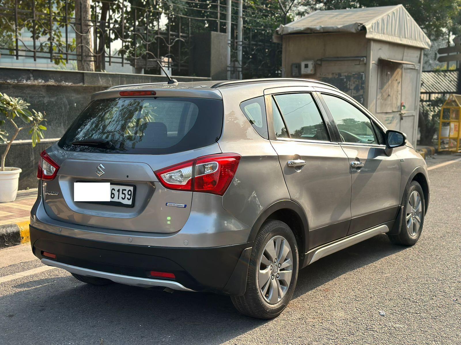 maruti suzuki s-cross (2016) - Image 4