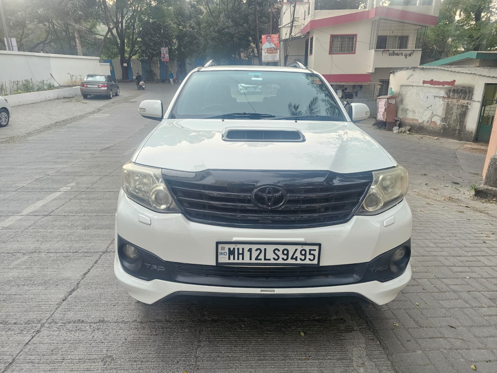 toyota fortuner (2015) - Image 5