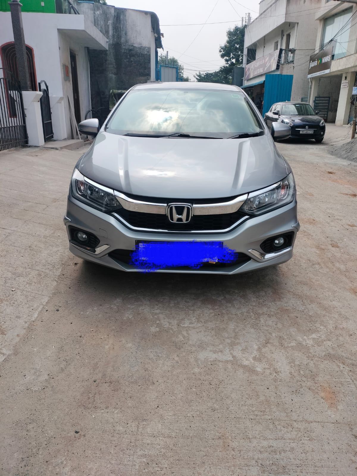 honda city (2015) - Image 4
