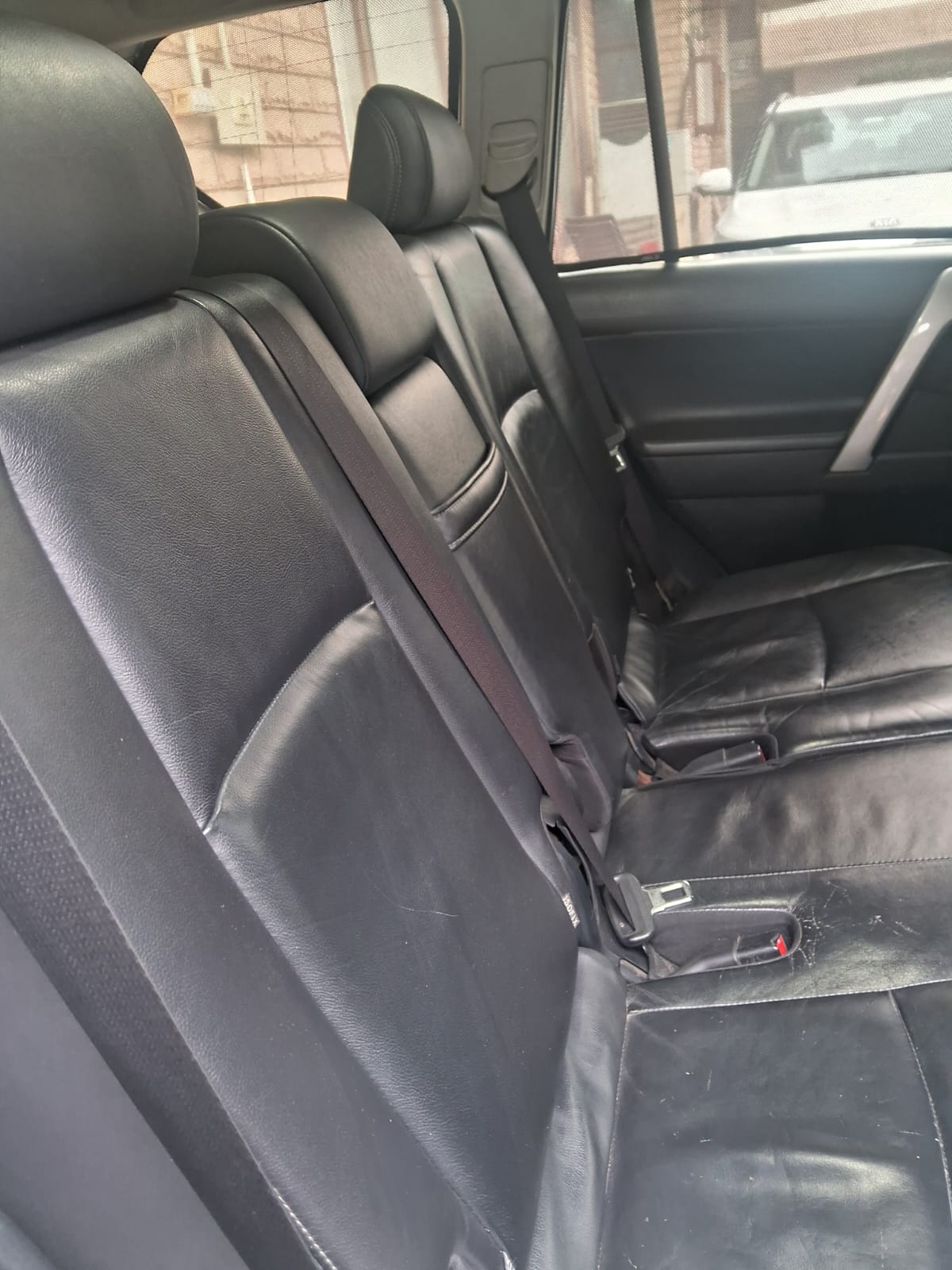 toyota prado (2015) - Image 10