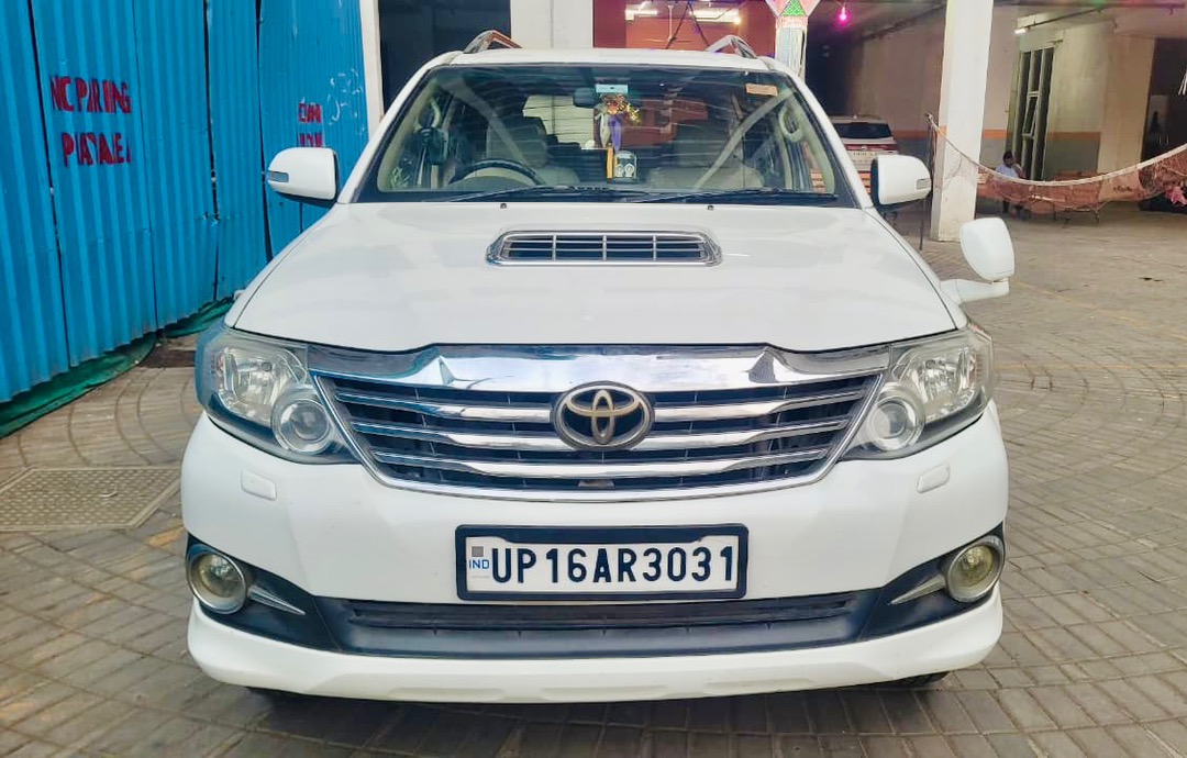 toyota fortuner (2014) - Image 9