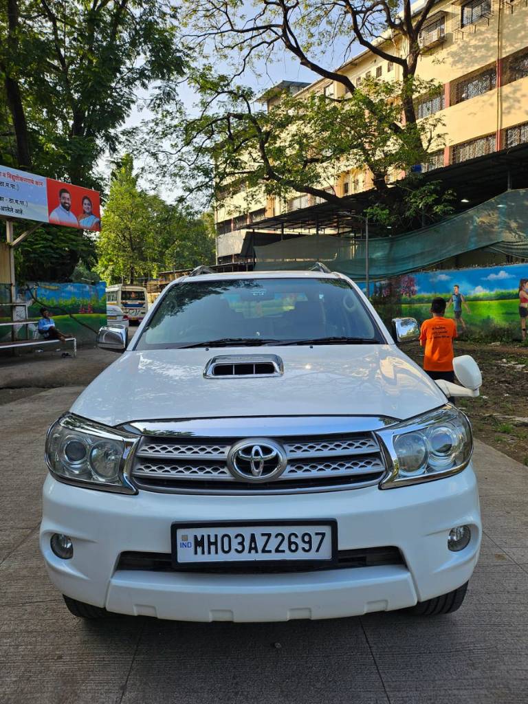 toyota fortuner (2014) - Image 10