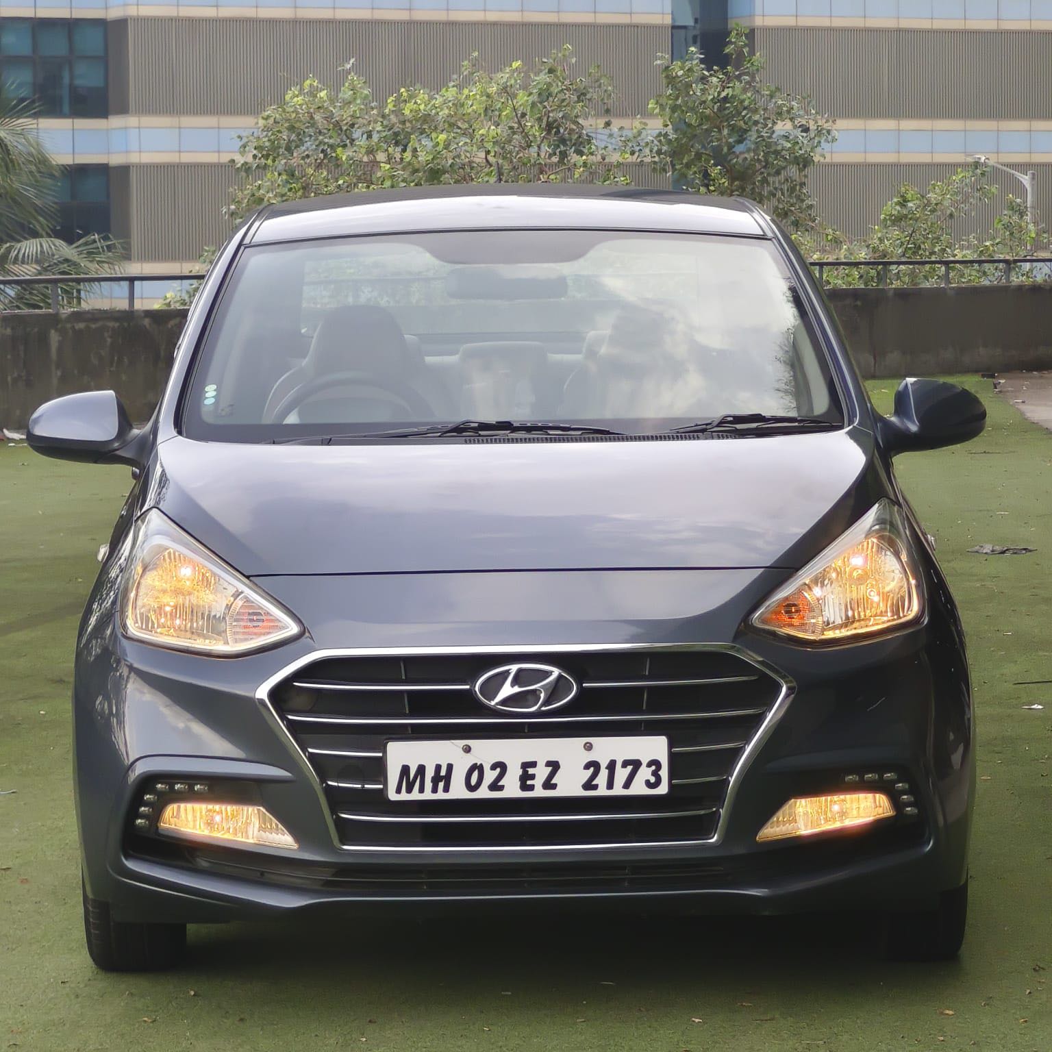 hyundai xcent (2015) - Image 3