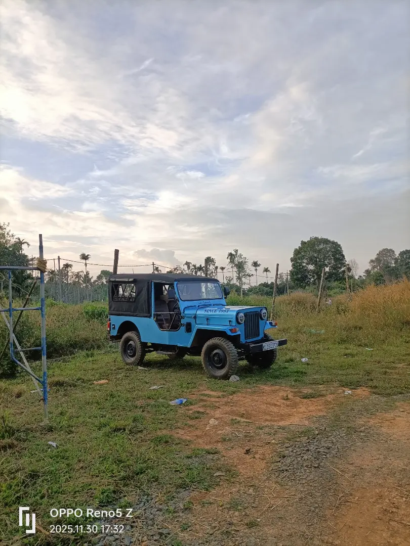 mahindra jeep (1993) - Image 4