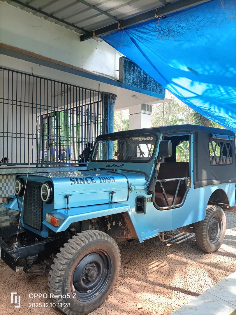 mahindra jeep (1993) - Image 7