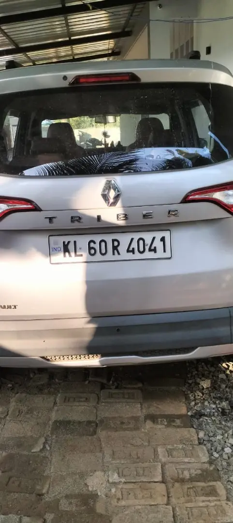 renault triber (2018) - Image 6