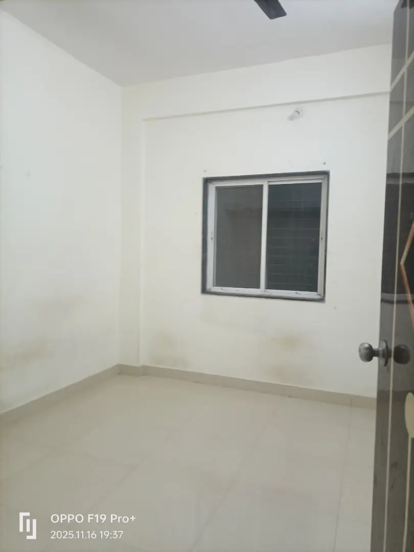 1 BHK flat On Rent Luxury - Image 2