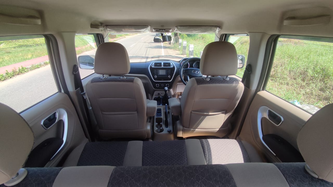 mahindra tuv 300 (2017) - Image 9