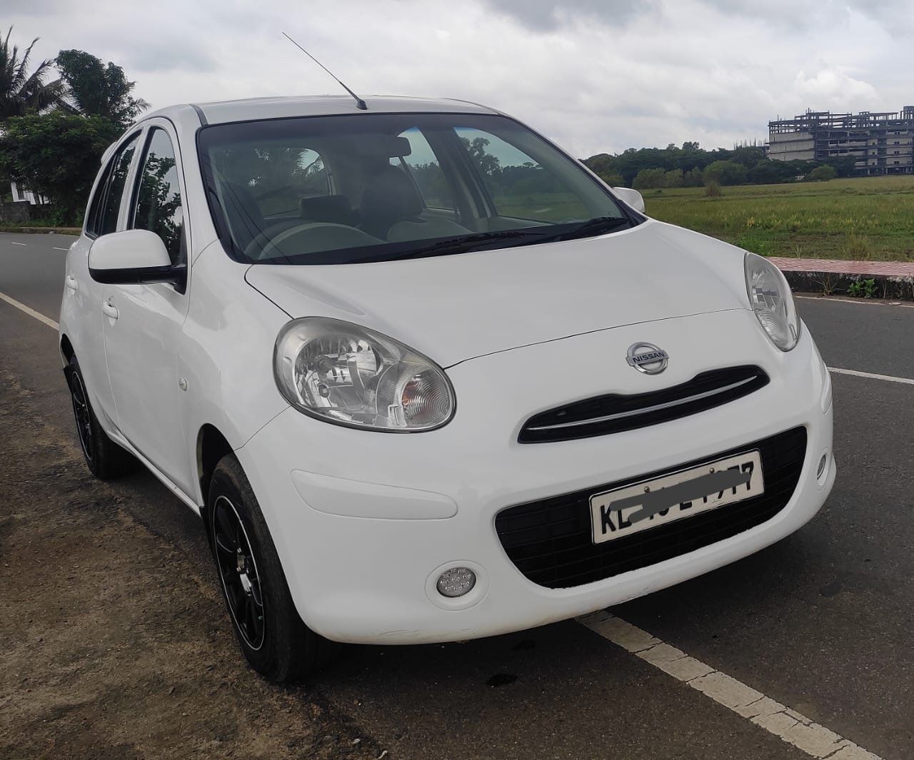 nissan micra (2011) - Image 4