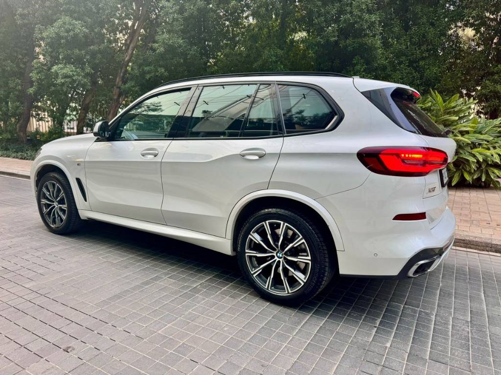 bmw x5 (2020) - Image 7