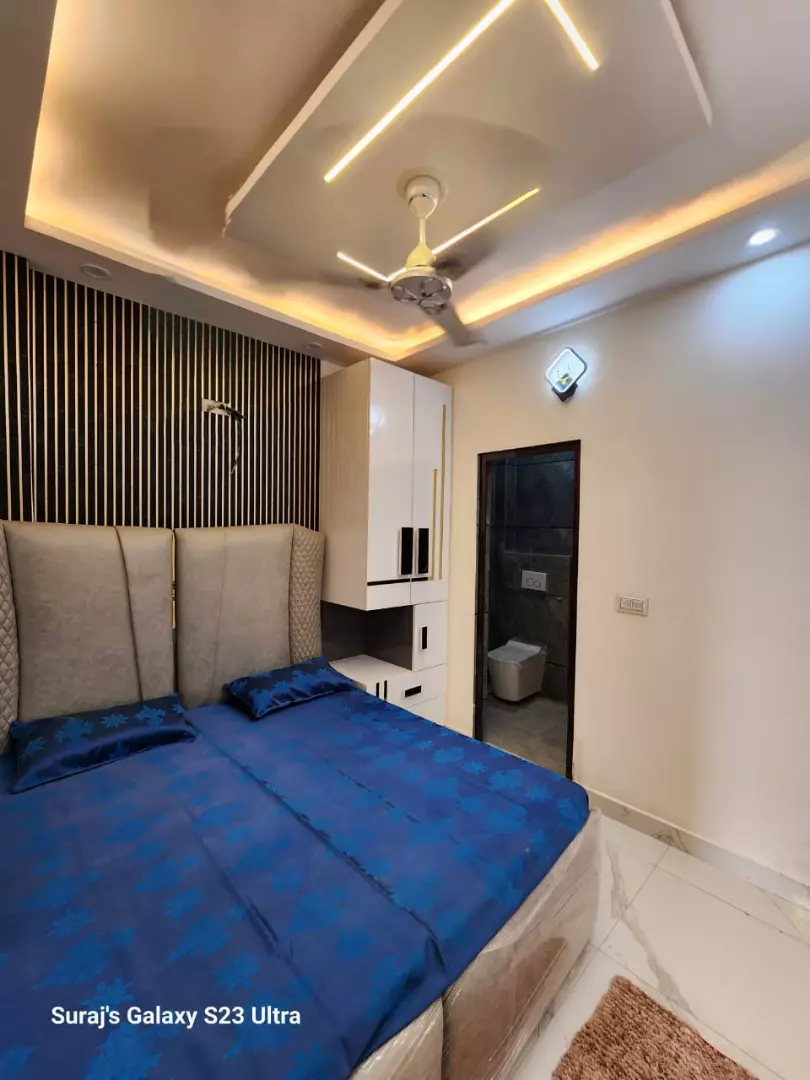 3bhk  3bhk semi furnished floor with lift and Car parking 90% bank - Image 3