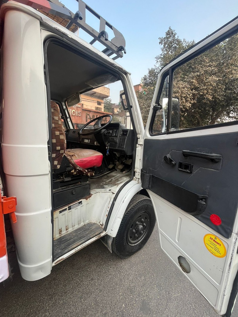 TATA 407 PICK-UP - Image 9