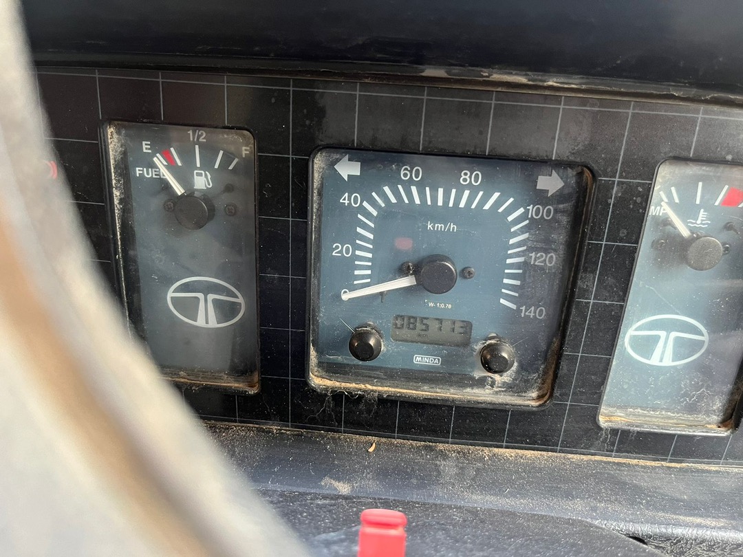 TATA 407 PICK-UP - Image 10