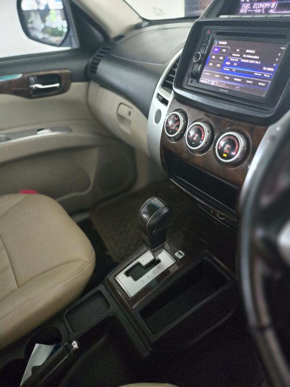 mitsubishi pajero sport (2014) - Image 7