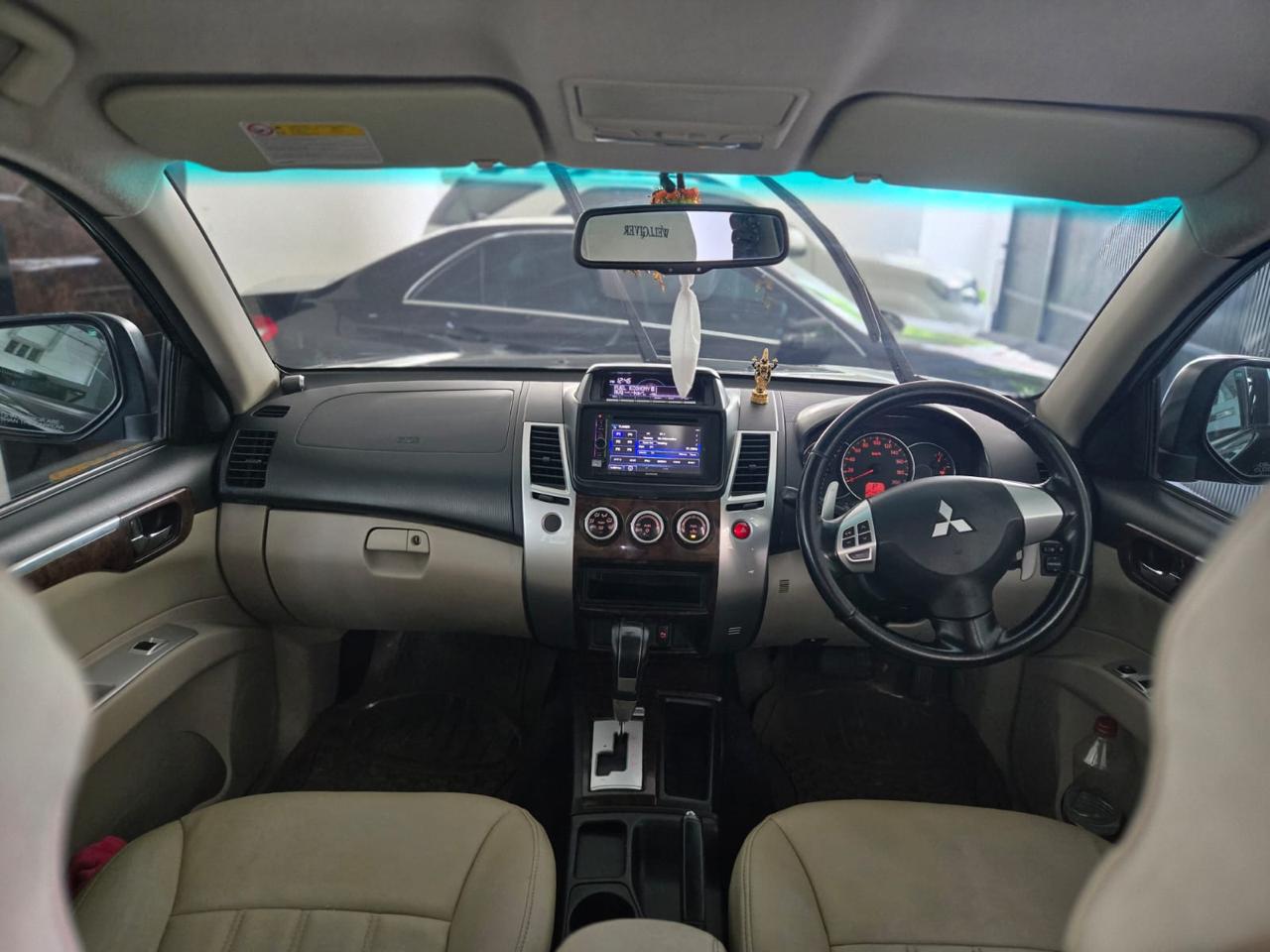 mitsubishi pajero sport (2014) - Image 8