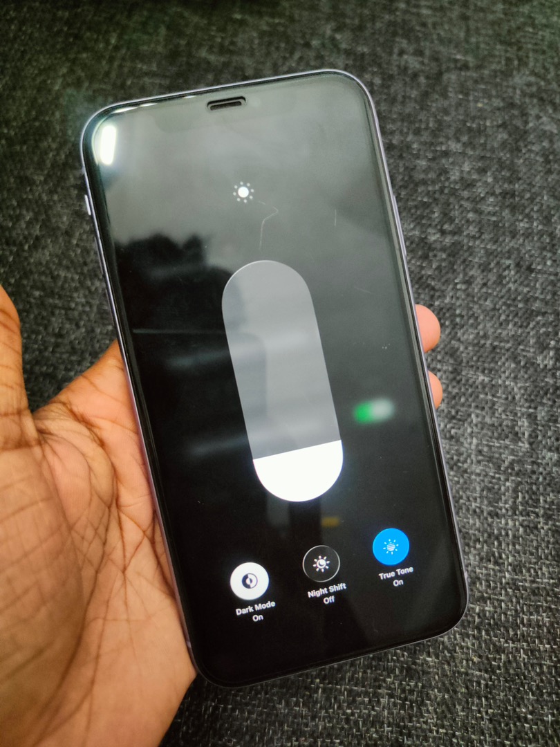 Iphone 11 purple 128gb brand new condition - Image 2