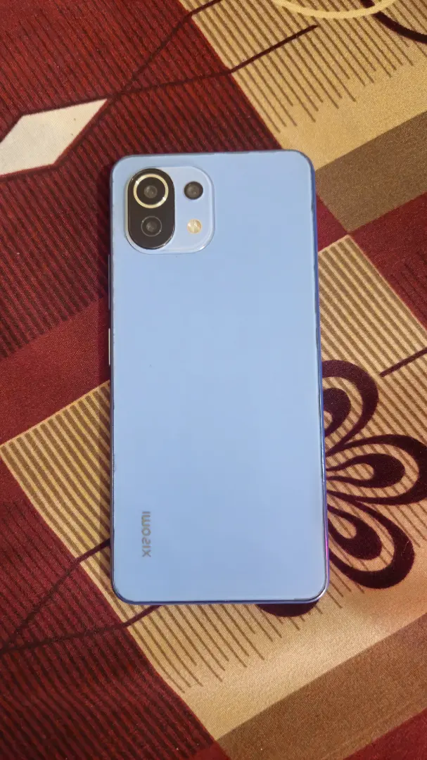Xiaomi Mi 11 Lite (Original  Excellent

Condition) - Image 2