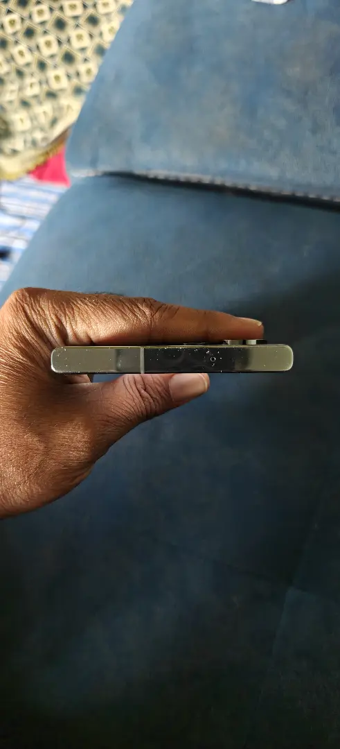 Best Condition Samsung S23 Ultra Global 512 gb variant - Image 6